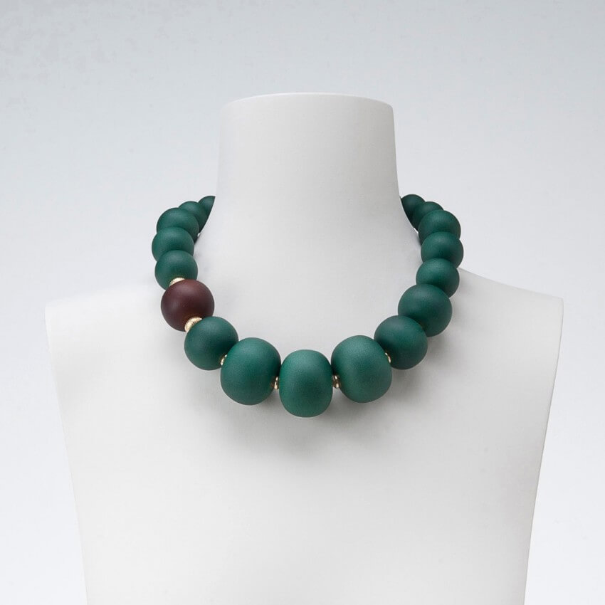 Chic Ad Hoc Collane girocollo verde bosco marrone
