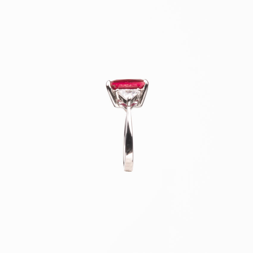 Chic Ad Hoc Anello argento pietra rettangolare rosso rubino