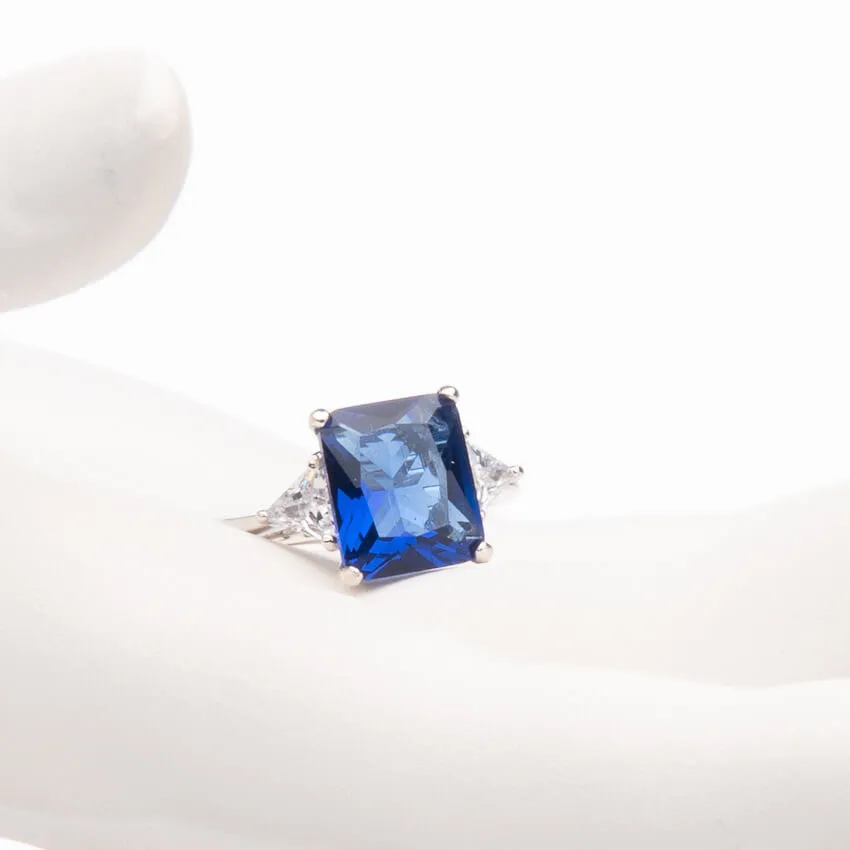 Chic Ad Hoc Anelli Anello argento pietra rettangolare blu zaffiro
