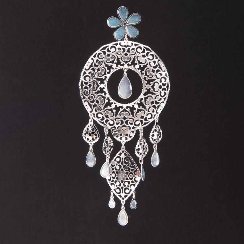 Chic Ad Hoc Orecchini pendenti chandelier azzurro argento