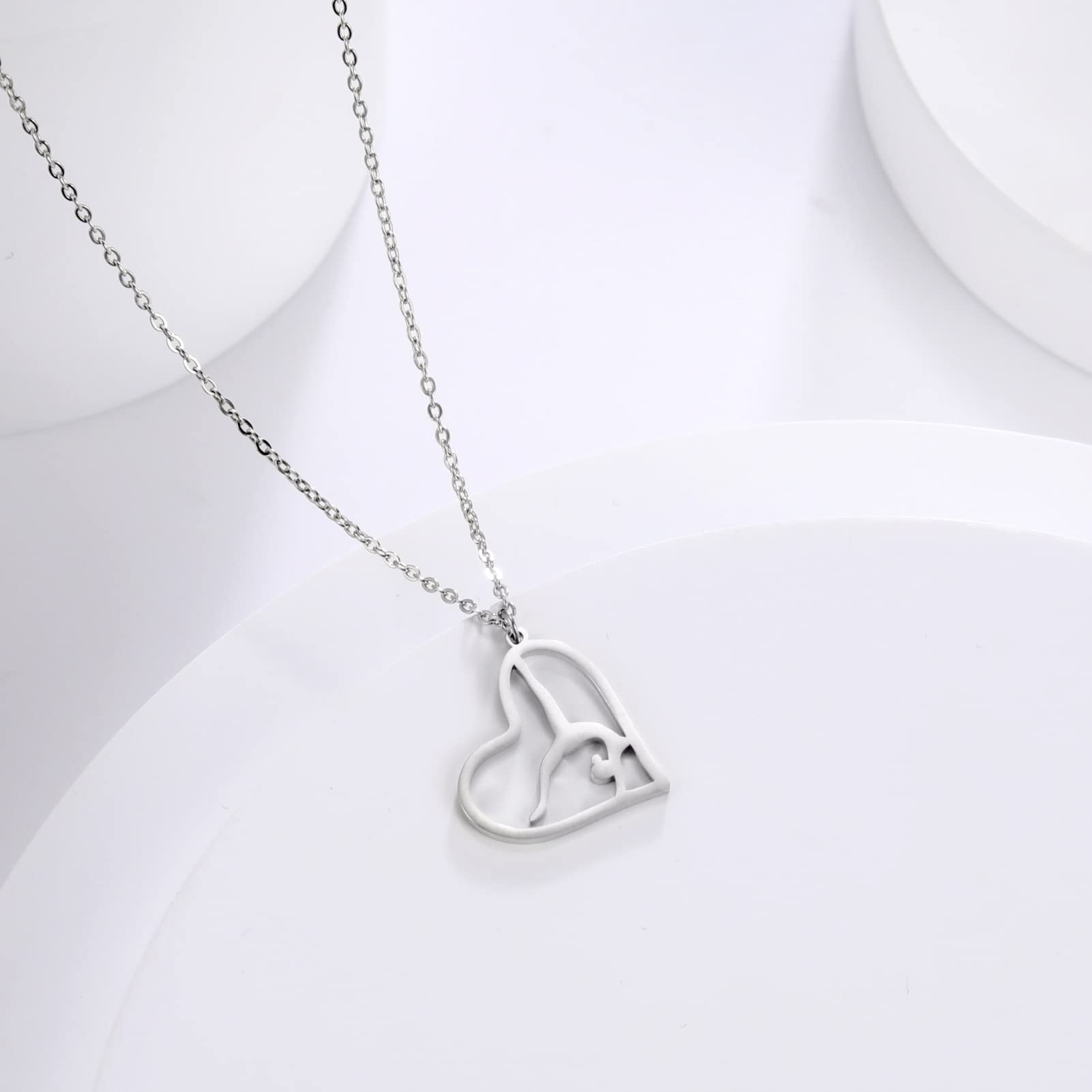 EUEAVAN Necklaces collana ginnastica cuore argento acciaio