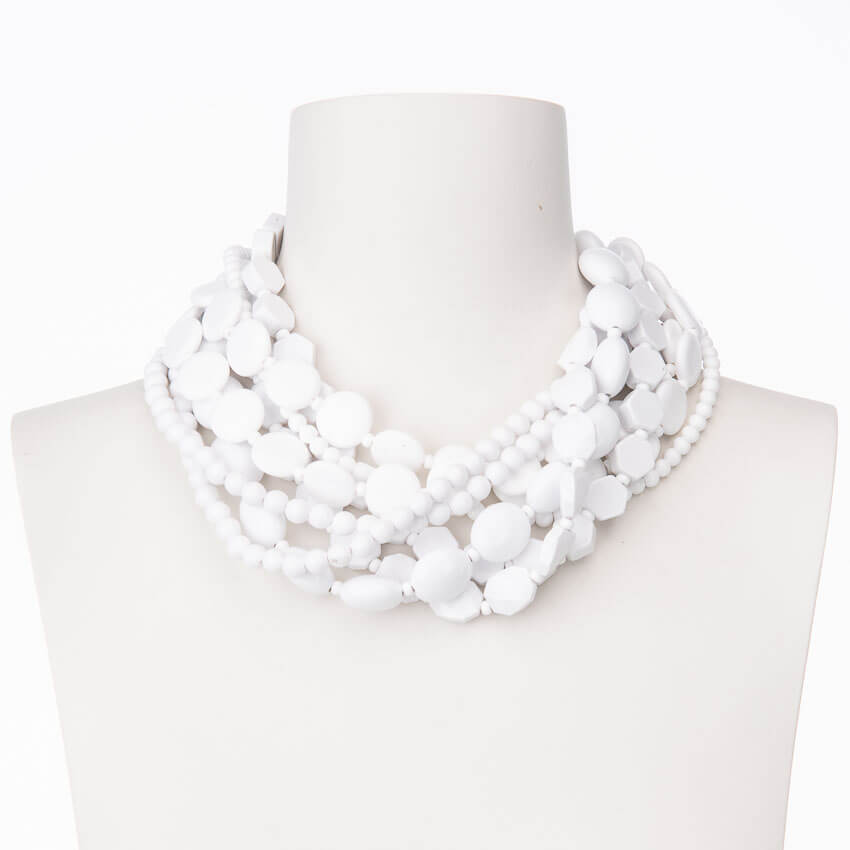 Chic Ad Hoc Collana estate resina bianca forme miste