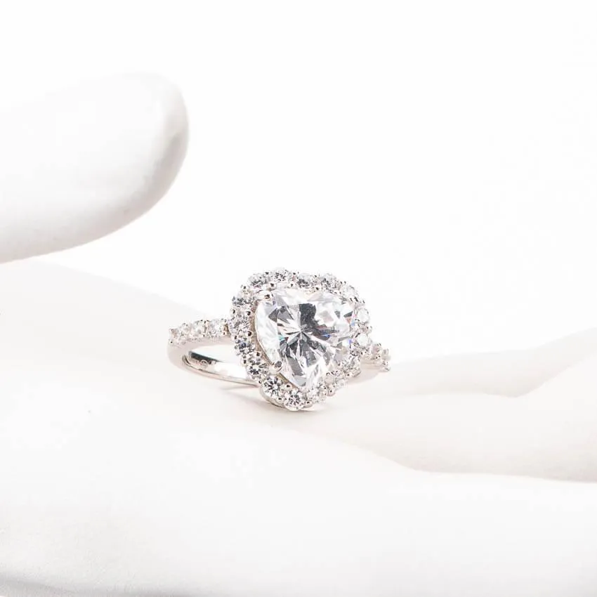 Chic Ad Hoc Anello cuore corona zirconi brillanti