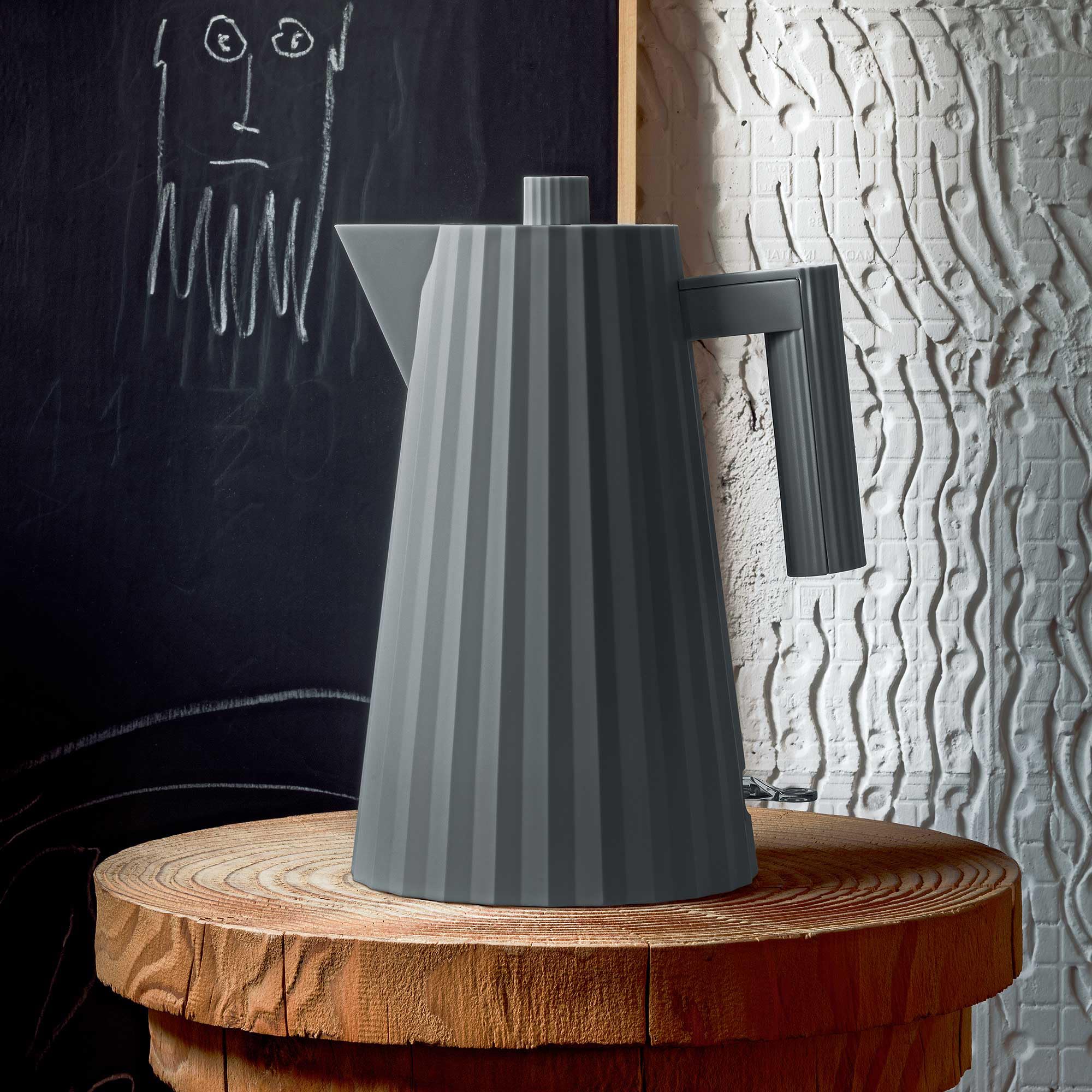 Alessi Plissé MDL06 Bollitore Elettrico Grigio 170 cl 2400W