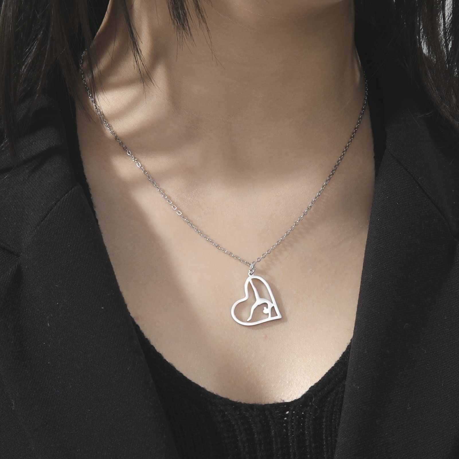 EUEAVAN Necklaces collana ginnastica cuore argento acciaio