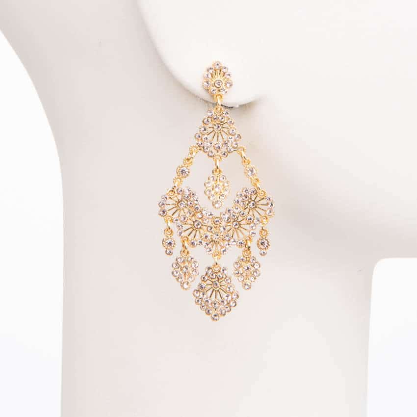Chic Ad Hoc Orecchini Chandelier oro e cristalli pendenti