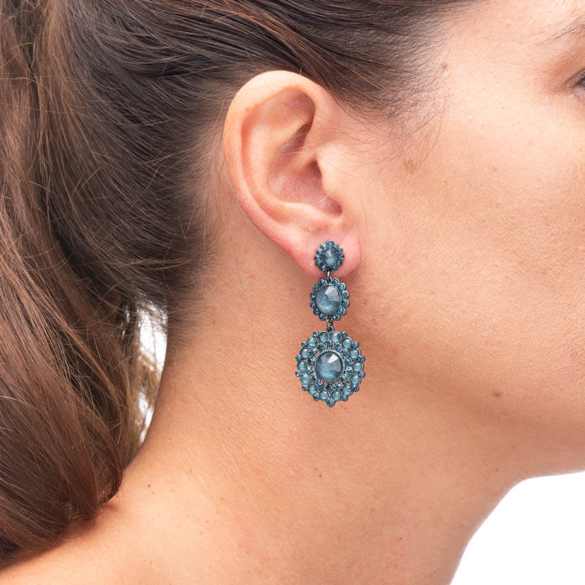 Chic Ad Hoc Orecchini perno fiore cristalli blu denim