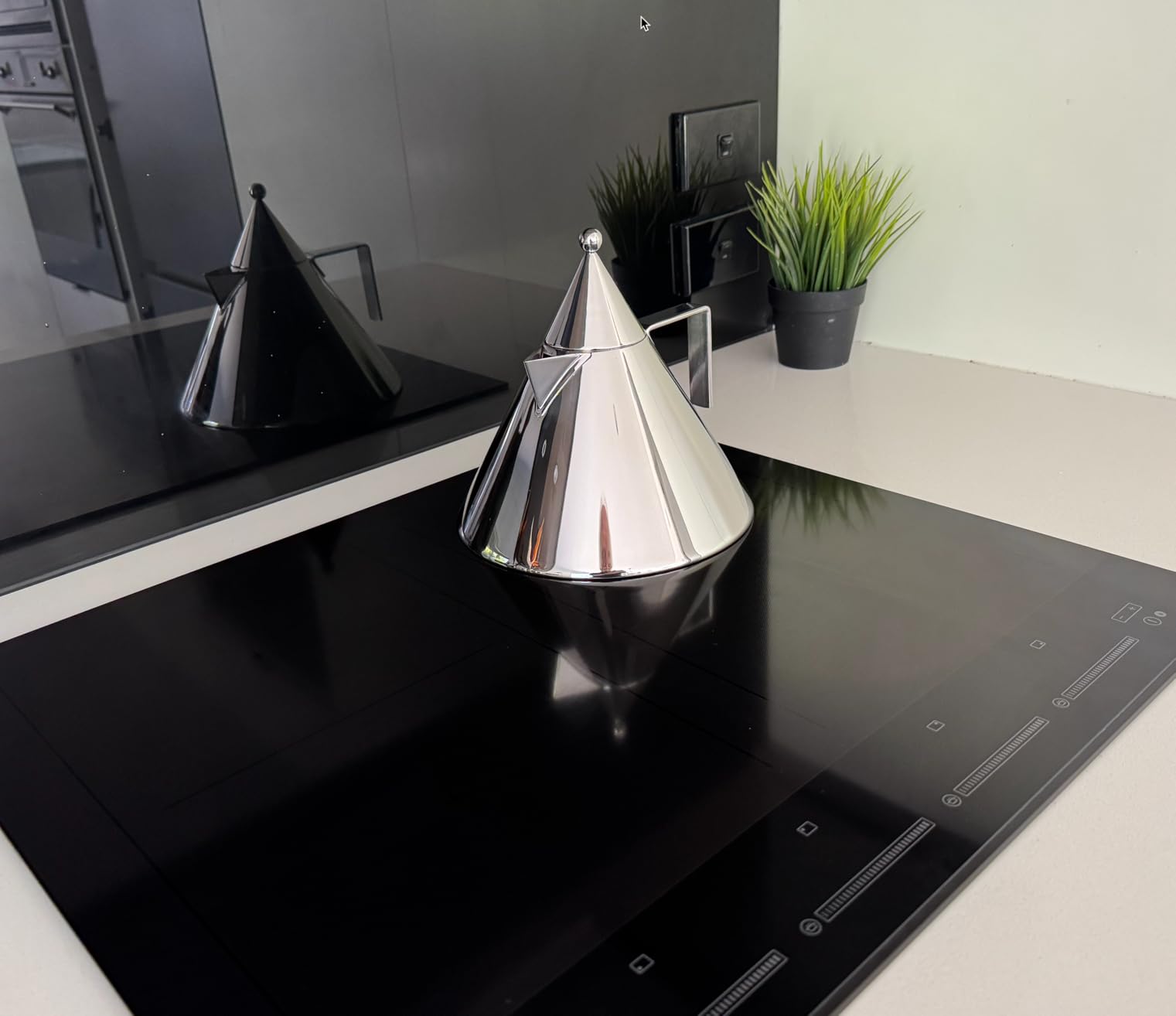 Alessi Il Conico 90017 Bollitore 2 L Acciaio Induzione