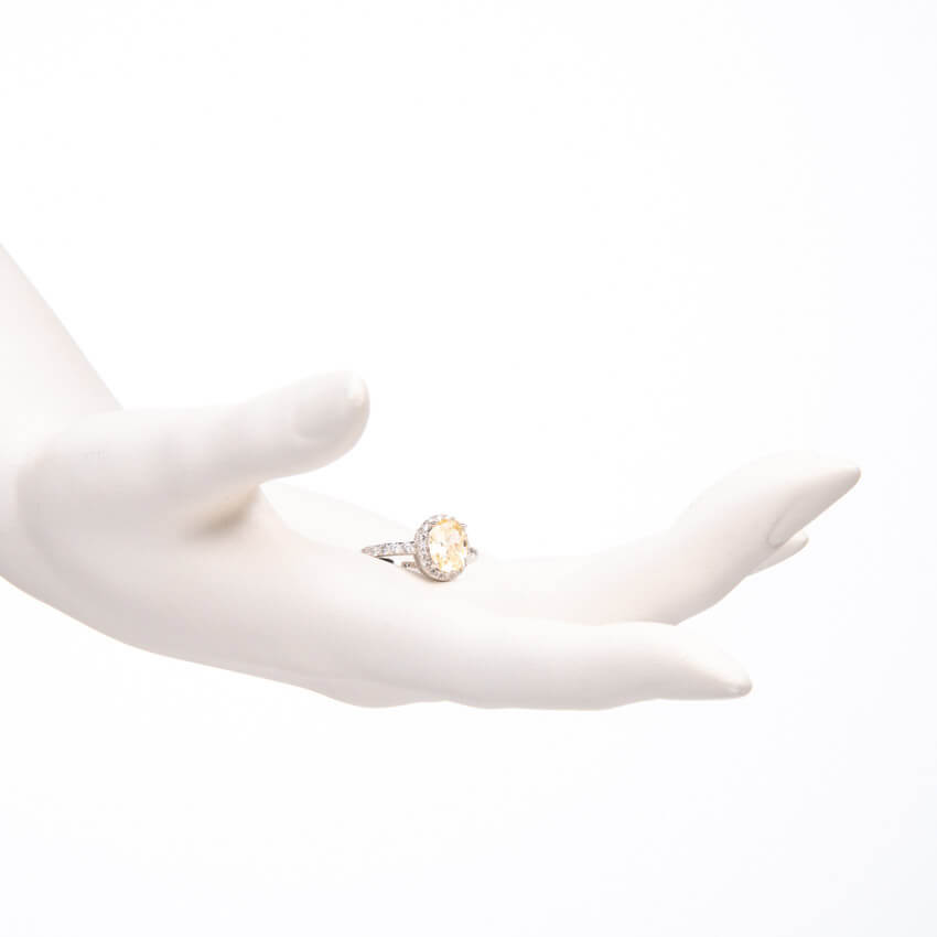 Chic Ad Hoc Anello pietra ovale giallo canary
