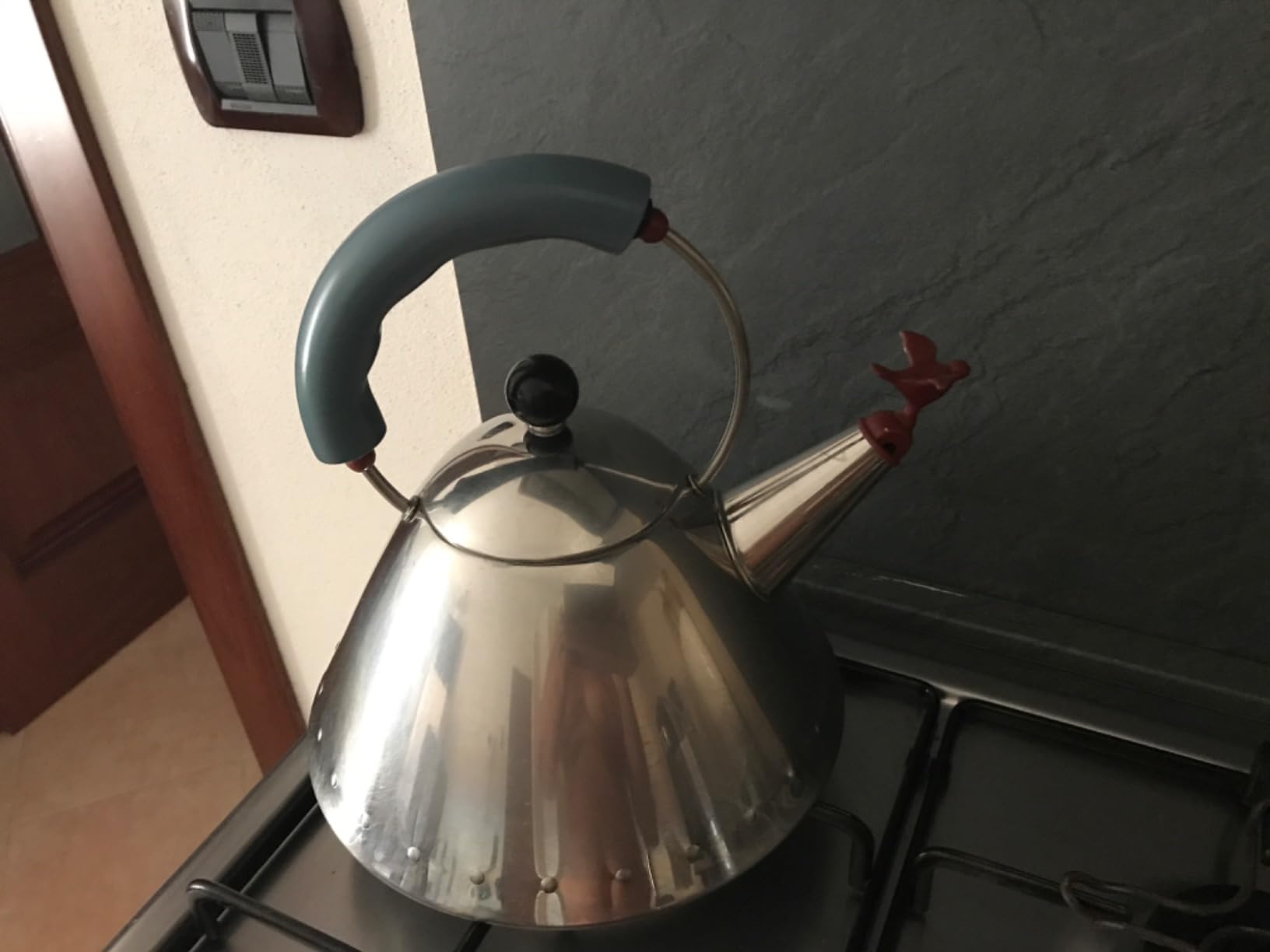 Alessi 9093 Bollitore Acciaio Azzurro Fischietto 2 L