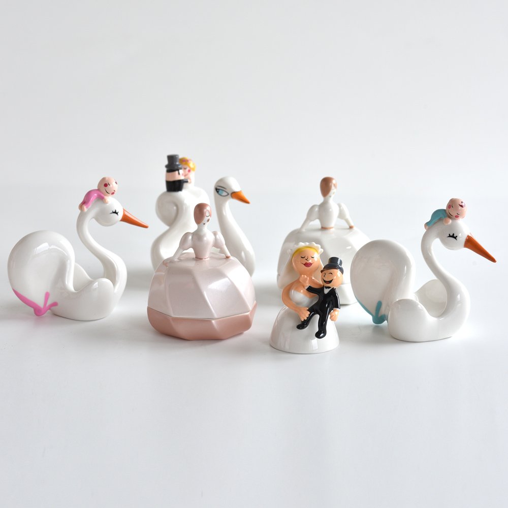 Alessi Abbracciami Amore Mio AMGI59 statuina torta porcellana