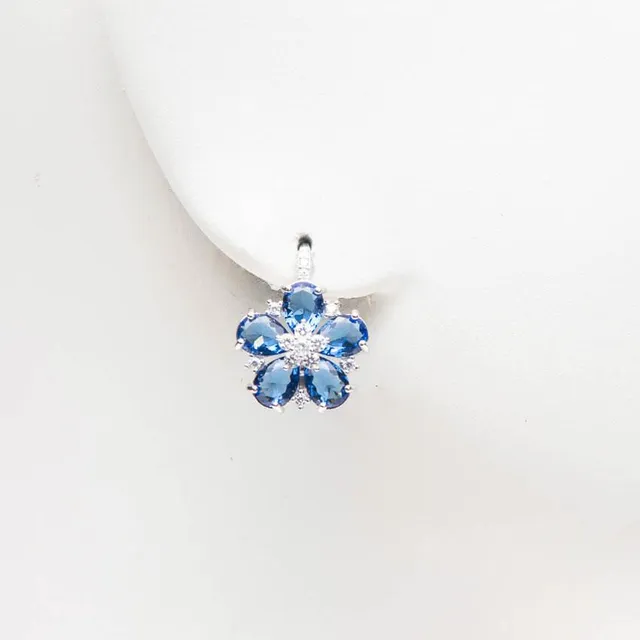 Chic Ad Hoc Orecchini monachella fiore zaffiro blu
