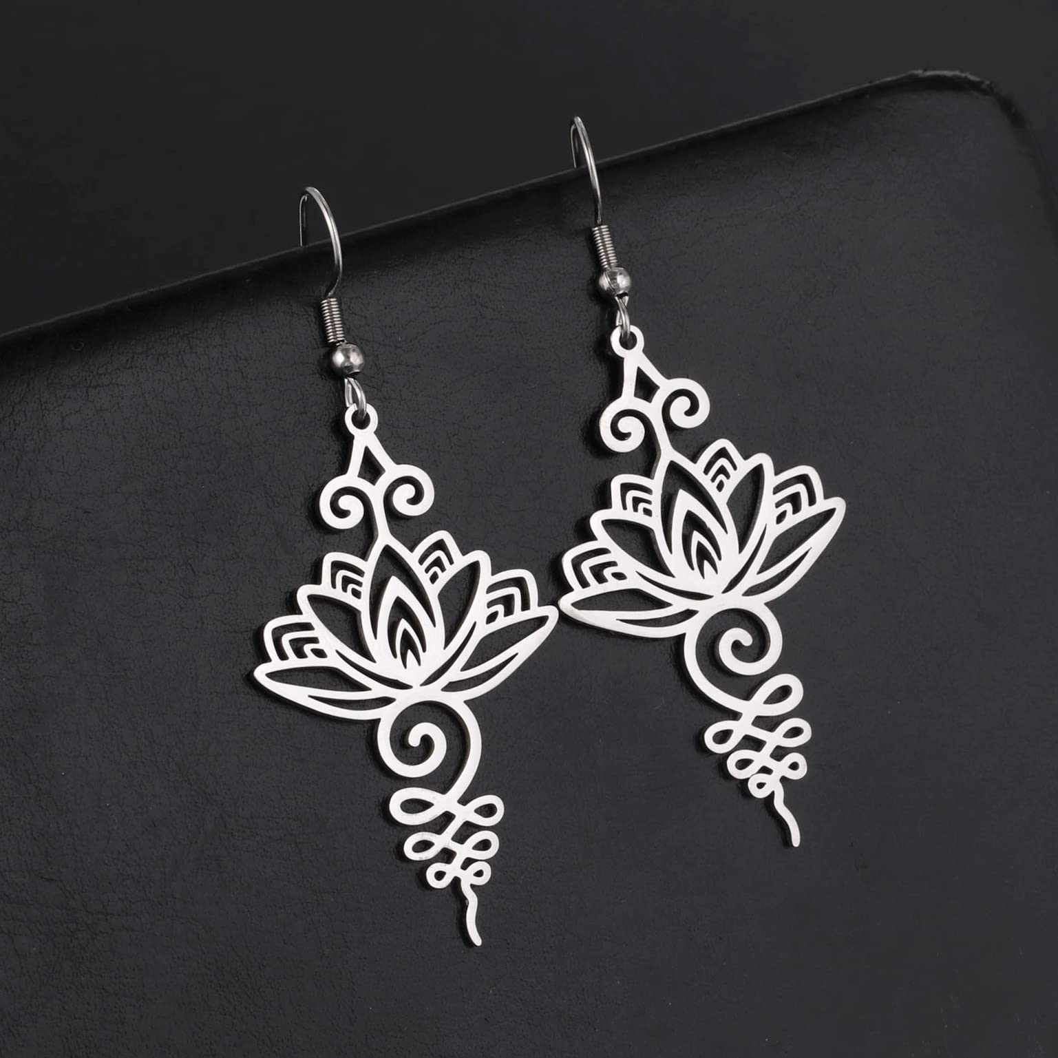 EUEAVAN Earrings orecchini pendenti loto yoga argento
