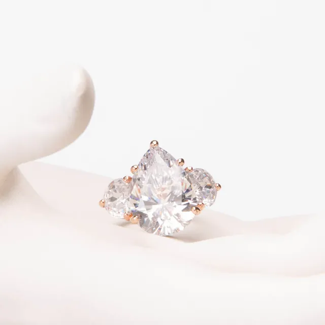 Chic Ad Hoc Anello solitario goccia oro rosa mezza luna