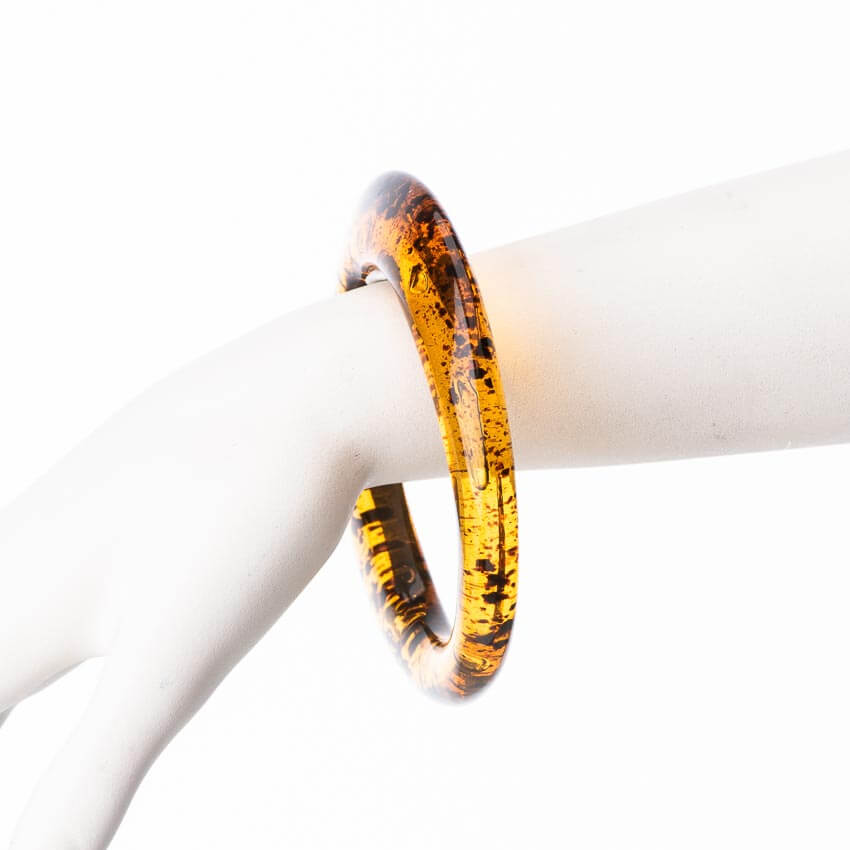 Chic Ad Hoc Bracciale Rigido Sottile Resina Ambra Nero