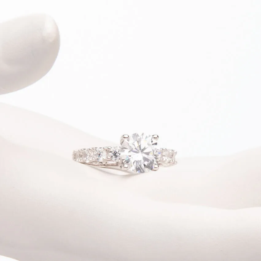 Chic Ad Hoc Anello Solitario Argento Zirconi