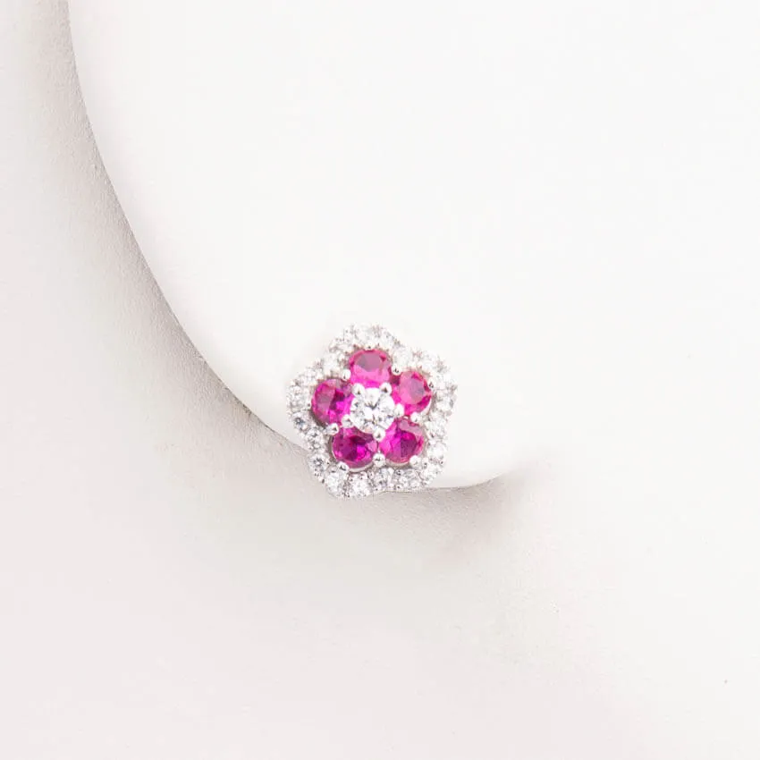 Chic Ad Hoc Orecchini punto luce fiore zirconi rubino