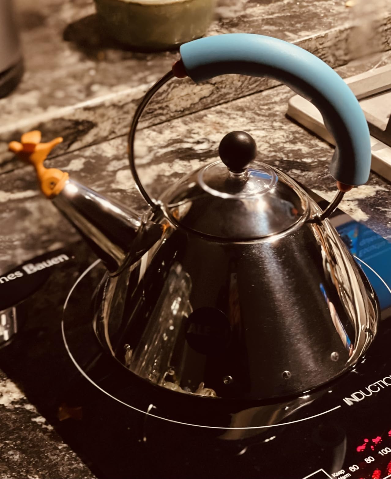 Alessi 9093 bollitore azzurro chiaro 100 cl induzione