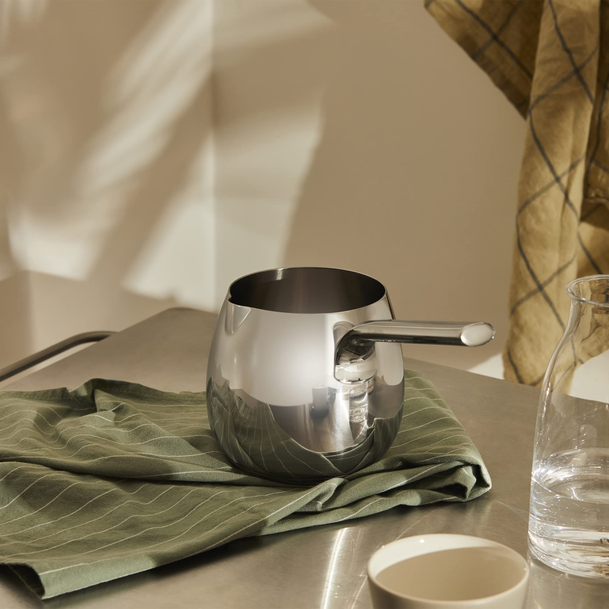 Alessi Mami SG302 Bollilatte Acciaio 1,3 L Lucido