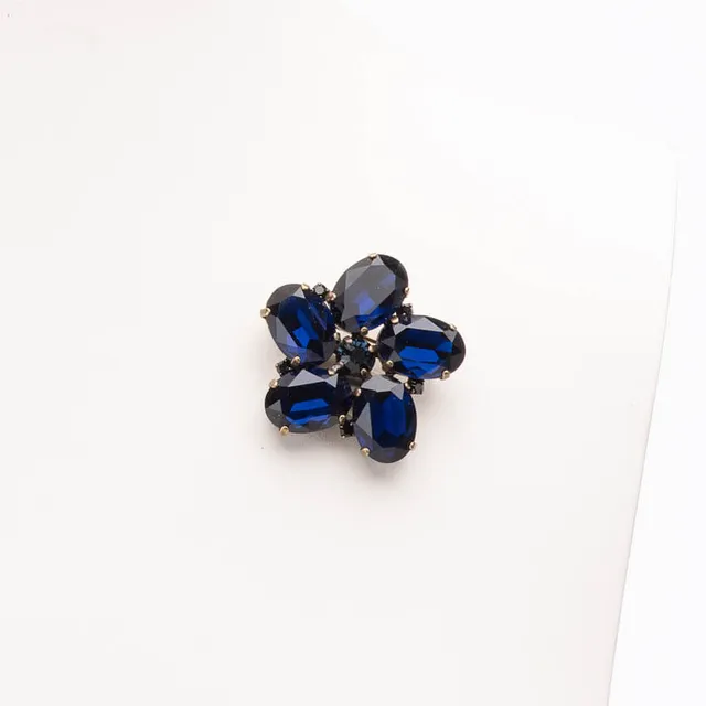 Chic Ad Hoc Spilla fiore cristallo blu scuro