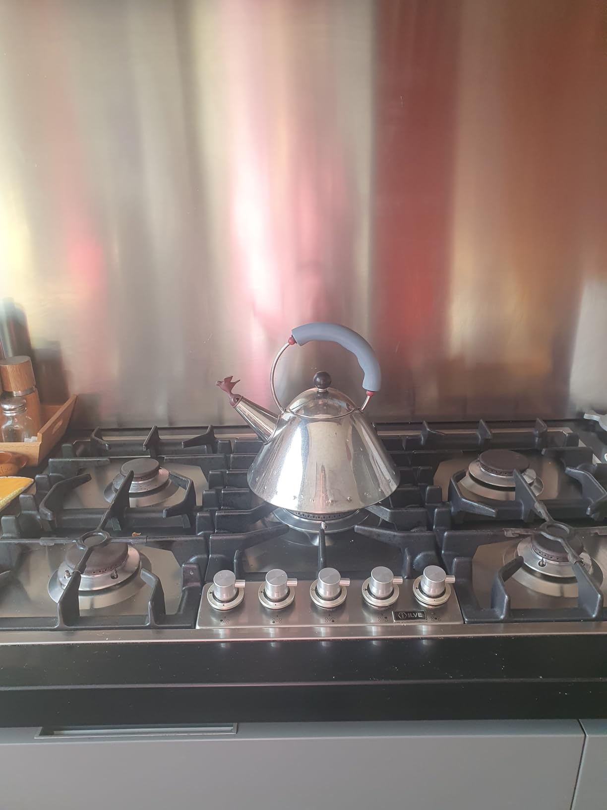 Alessi 9093 Bollitore Acciaio Azzurro Fischietto 2 L