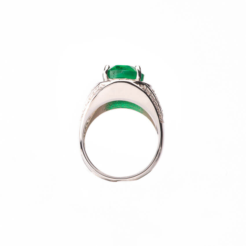 Chic Ad Hoc Anello fascia verde smeraldo taglio ovale