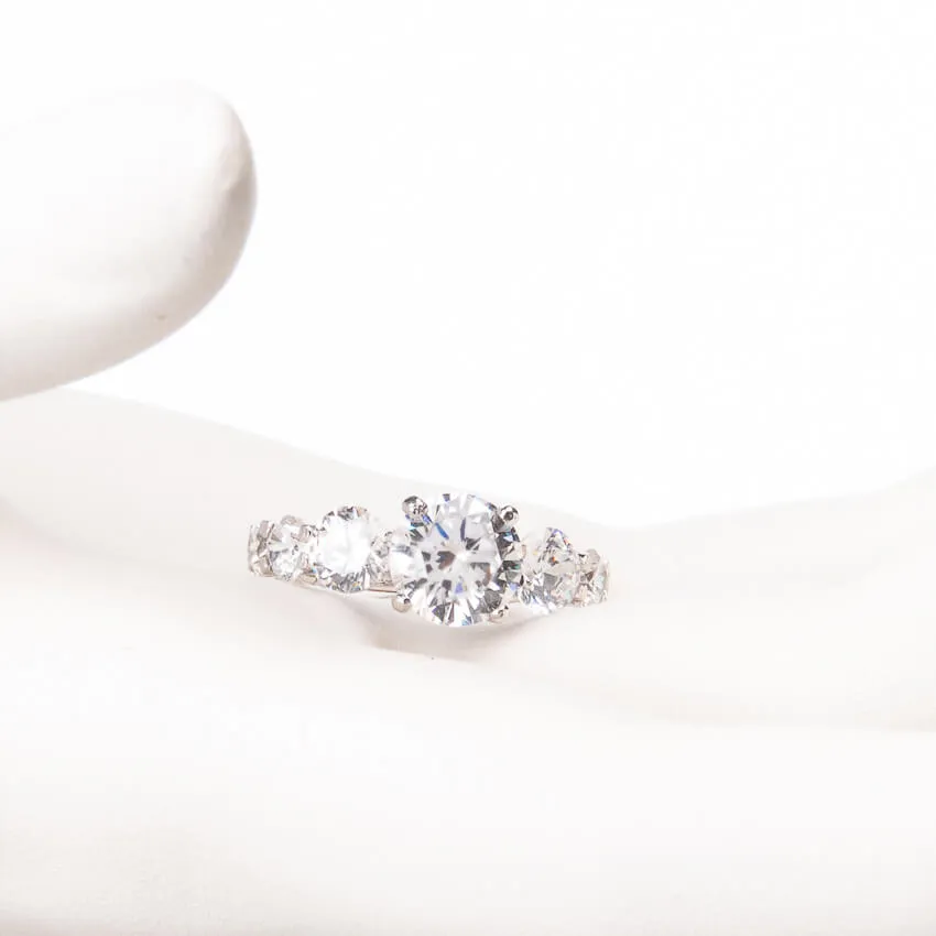 Chic Ad Hoc Anelli Anello solitario argento zirconi