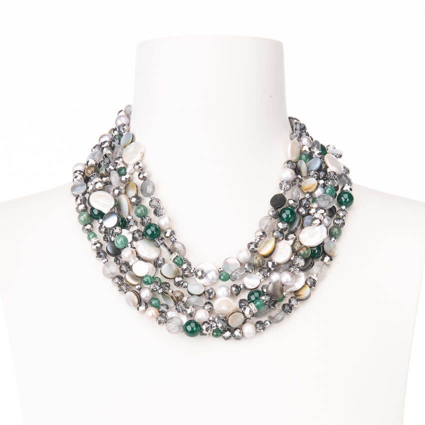 Chic Ad Hoc Collana multifili perle pietre verde grigio