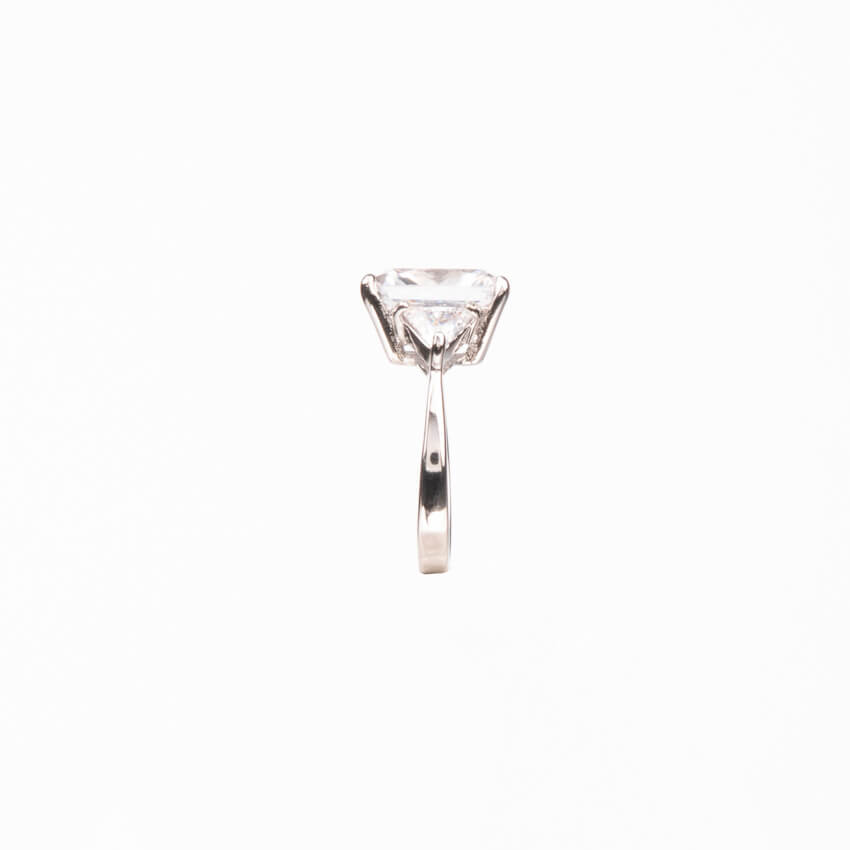Chic Ad Hoc Anello Argento Solitario Taglio Smeraldo
