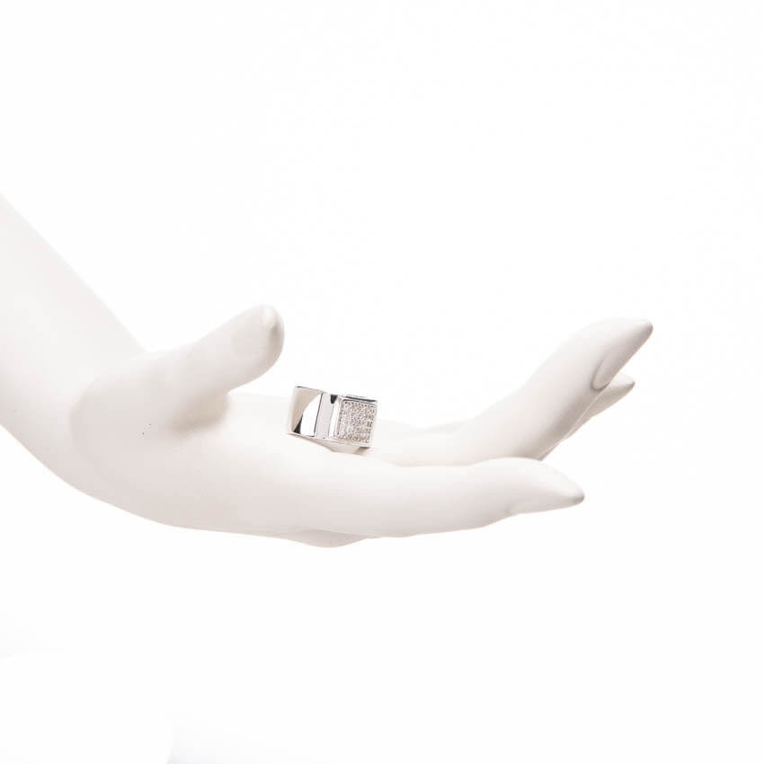 Chic Ad Hoc Anello Mignolo argento zirconi pavé quadrato