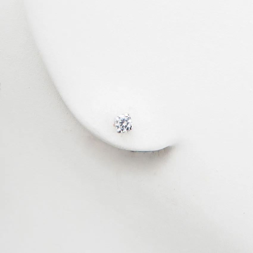 Chic Ad Hoc Orecchini punto luce zircone 4mm oro
