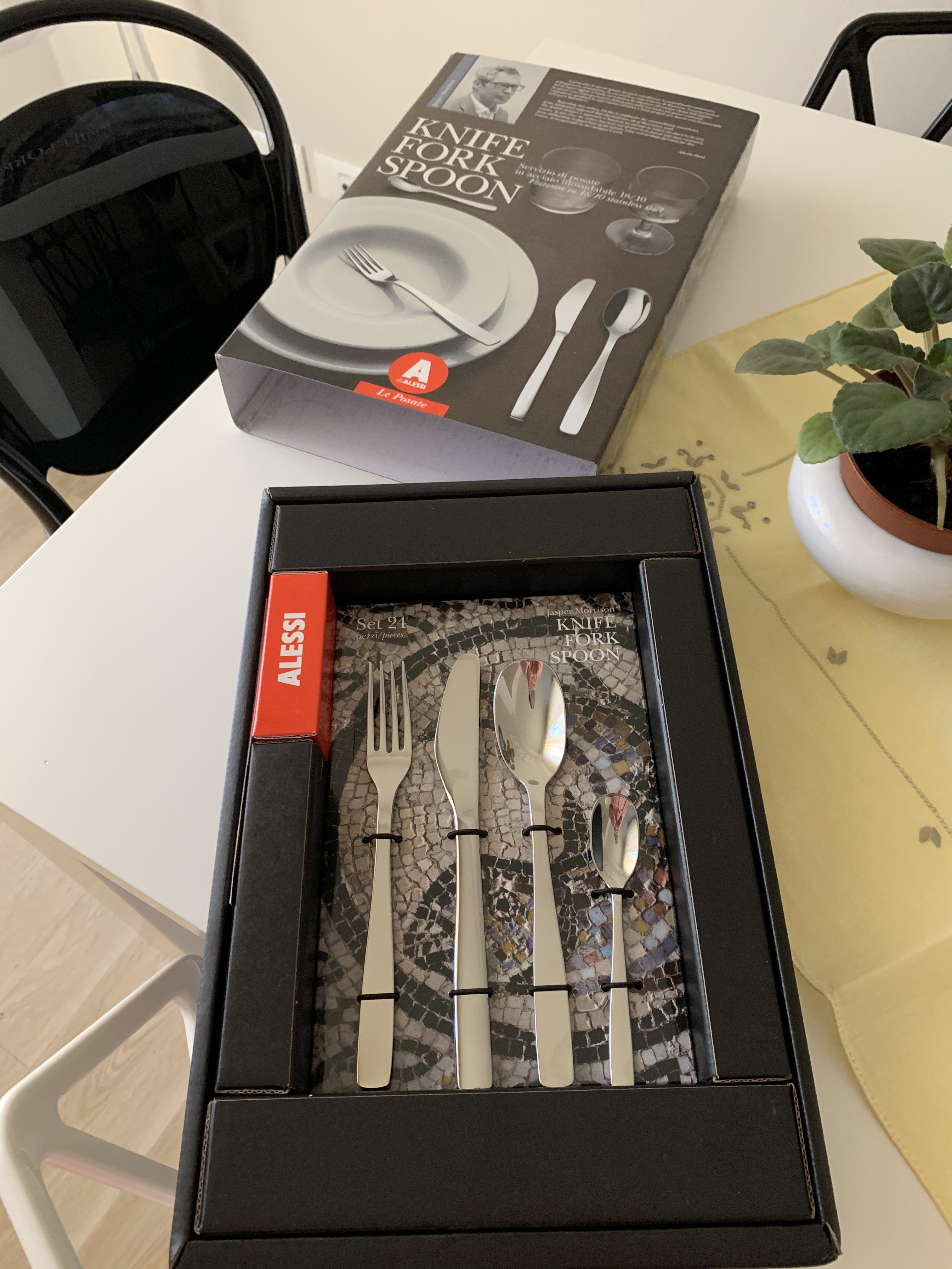 Alessi KnifeForkSpoon AJM22S24M Servizio Posate 24 Pezzi Acciaio 18/10