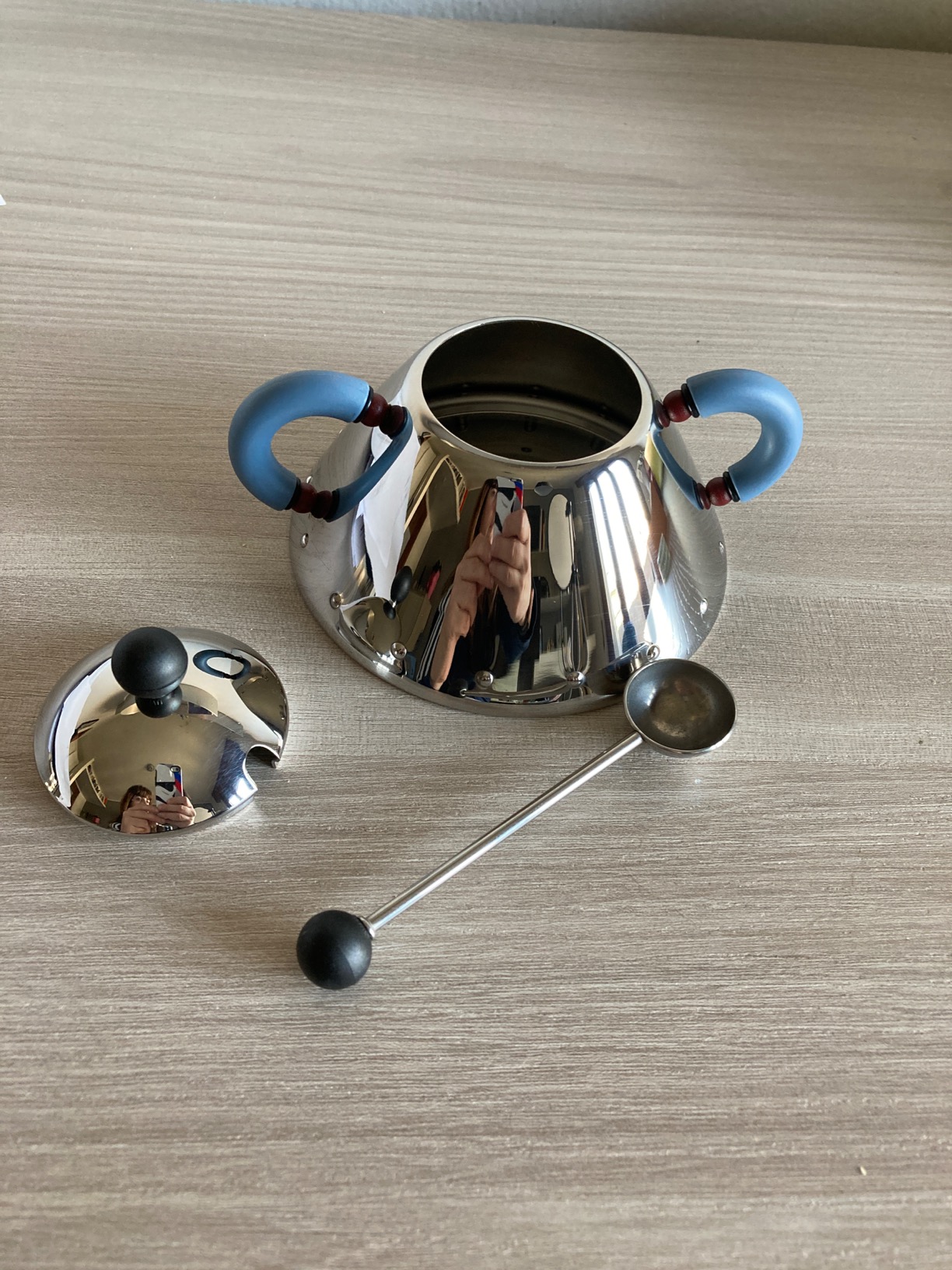 Alessi 9097 zuccheriera azzurra acciaio con cucchiaino
