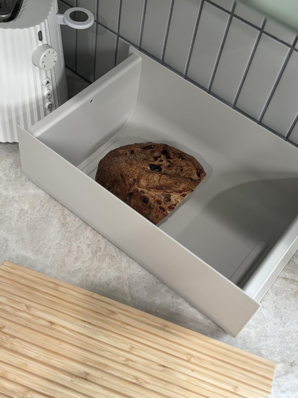 Alessi Mattina BG03 WG Cassetta Pane Warm Grey con Tagliere