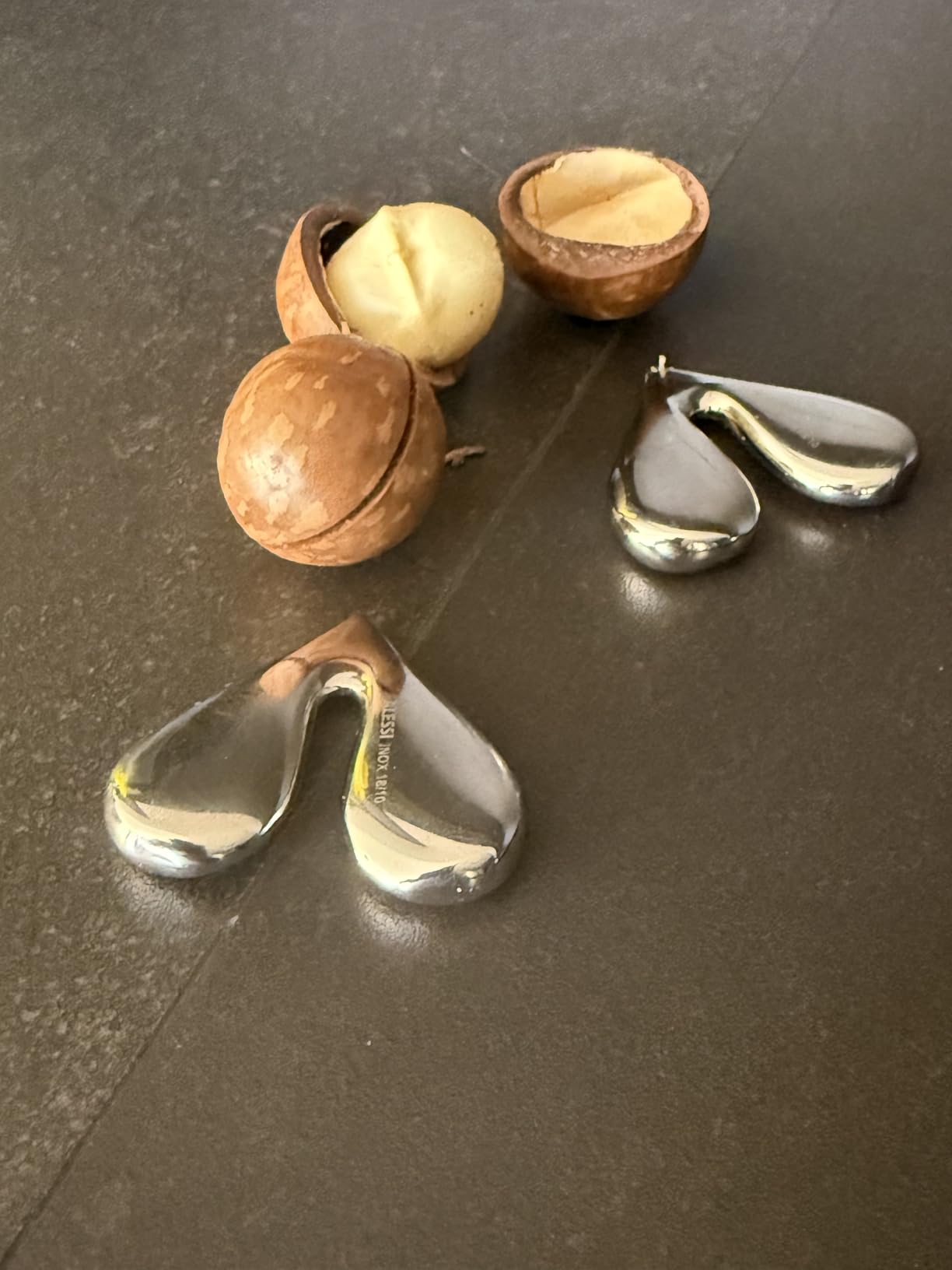 Alessi Nutsplitter JHT01 Schiaccianoci Acciaio 4 cm