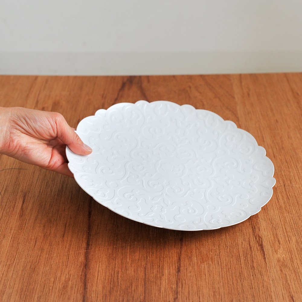 Alessi Dressed Vassoio Rotondo 25 cm Bianco Acciaio Rilievo