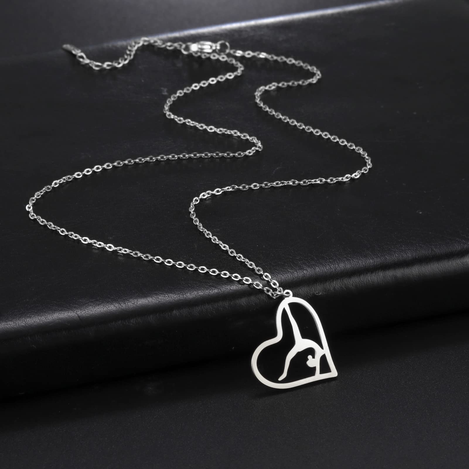 EUEAVAN Necklaces collana ginnastica cuore argento acciaio