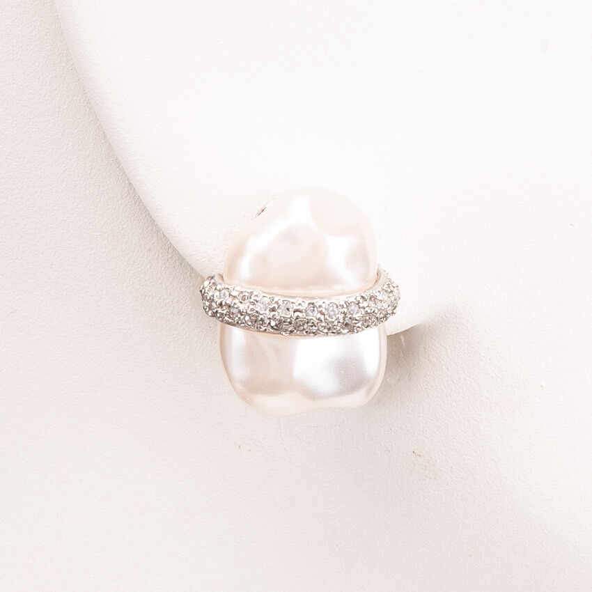 Chic Ad Hoc Orecchini a clip perla argento strass