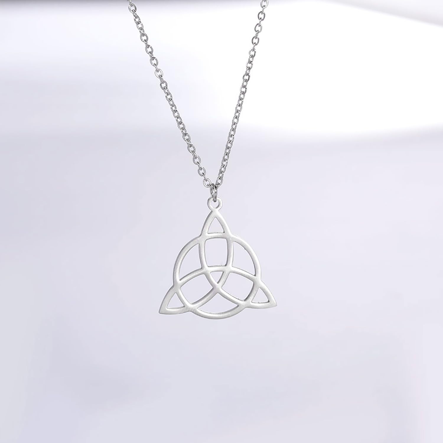 Eueavan Necklaces Collana Vichinga Runa Acciaio Triangolo
