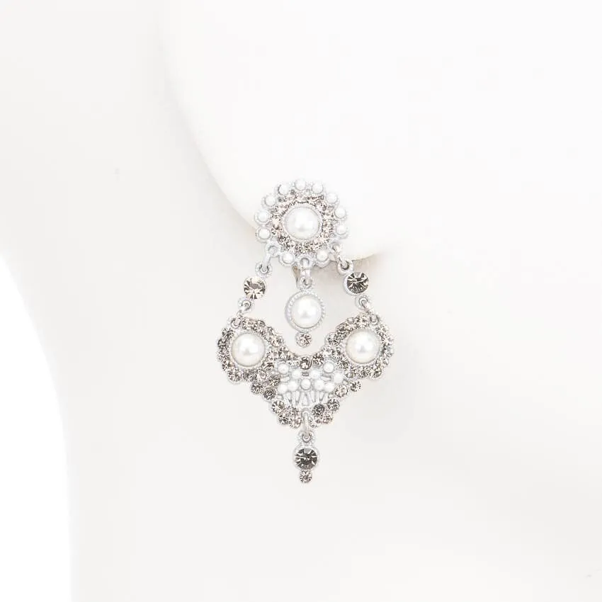 Chic Ad Hoc Orecchini clip pendenti cristalli e perle
