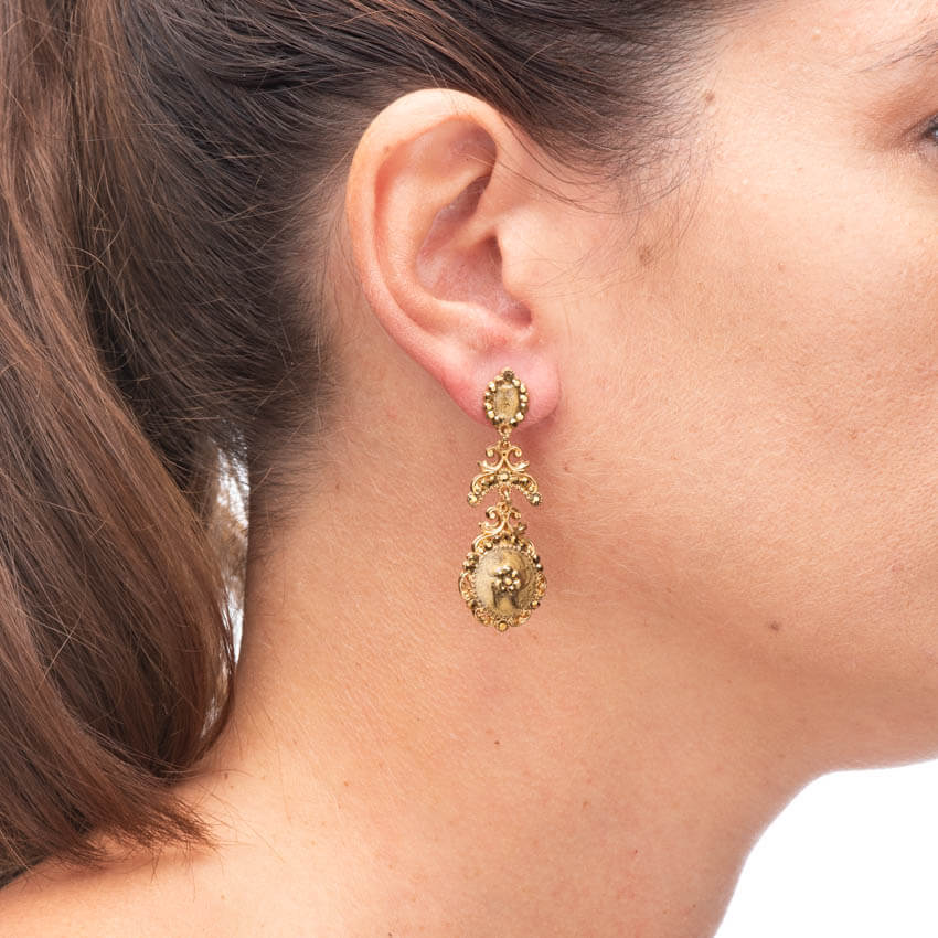 Chic Ad Hoc Orecchini vintage cristalli smalto oro antico
