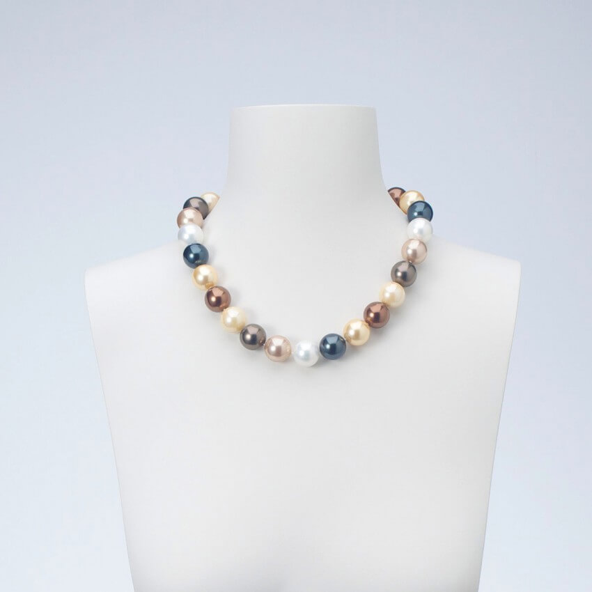 Chic Ad Hoc Collana girocollo perle bianco grigio mordorè