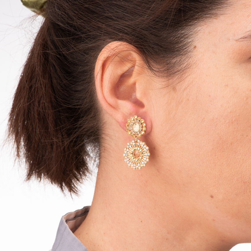 Chic Ad Hoc Orecchini Perno Pendenti Oro Ricamo Strass