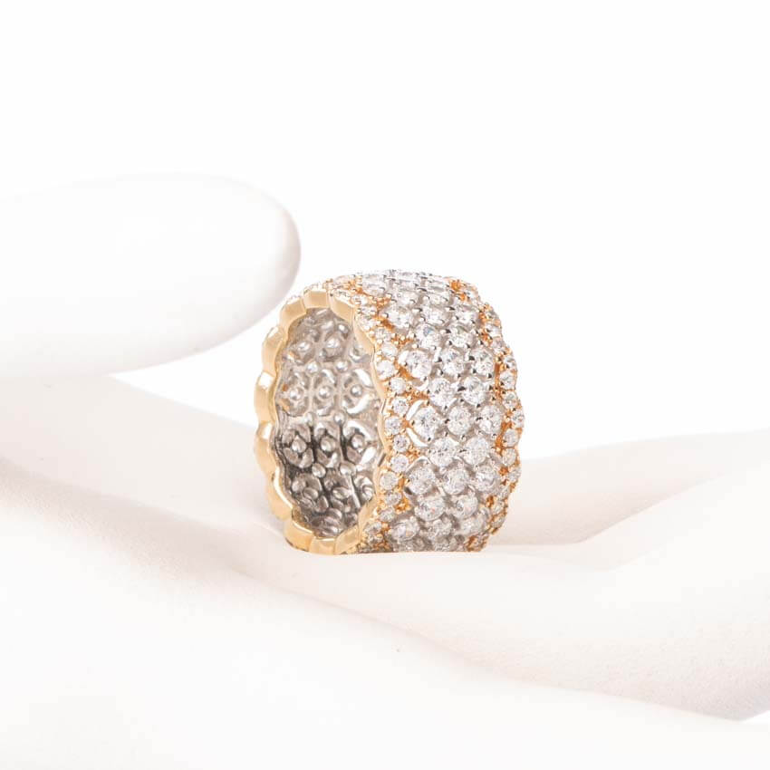 Chic Ad Hoc Anello fascia alta traforata bicolore zirconi