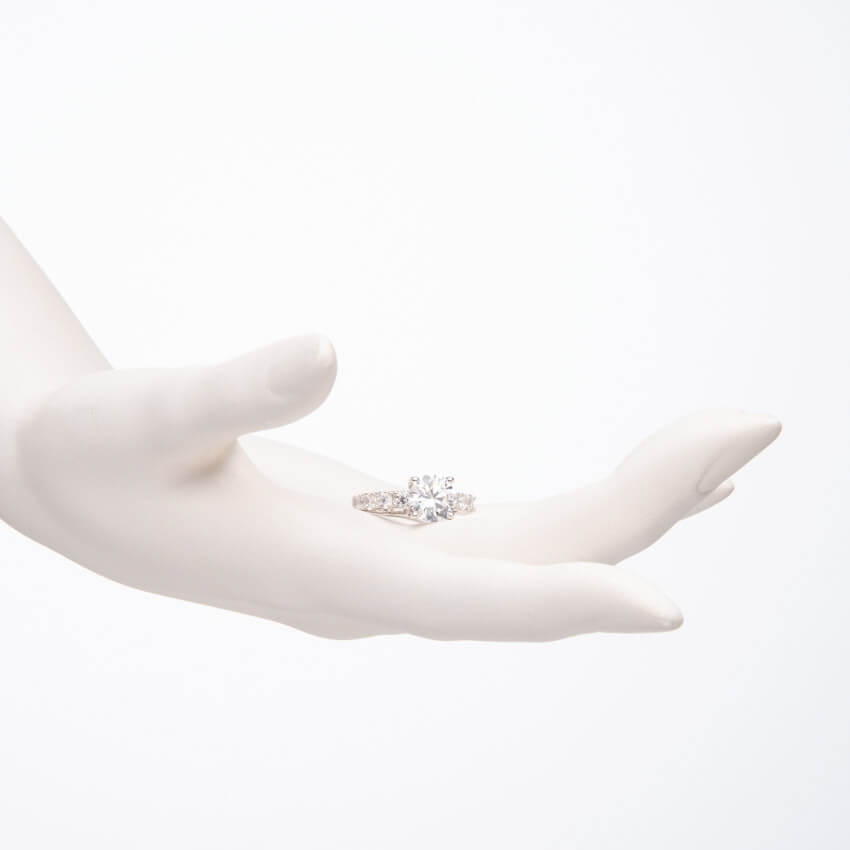 Chic Ad Hoc Anello Solitario Argento Zirconi