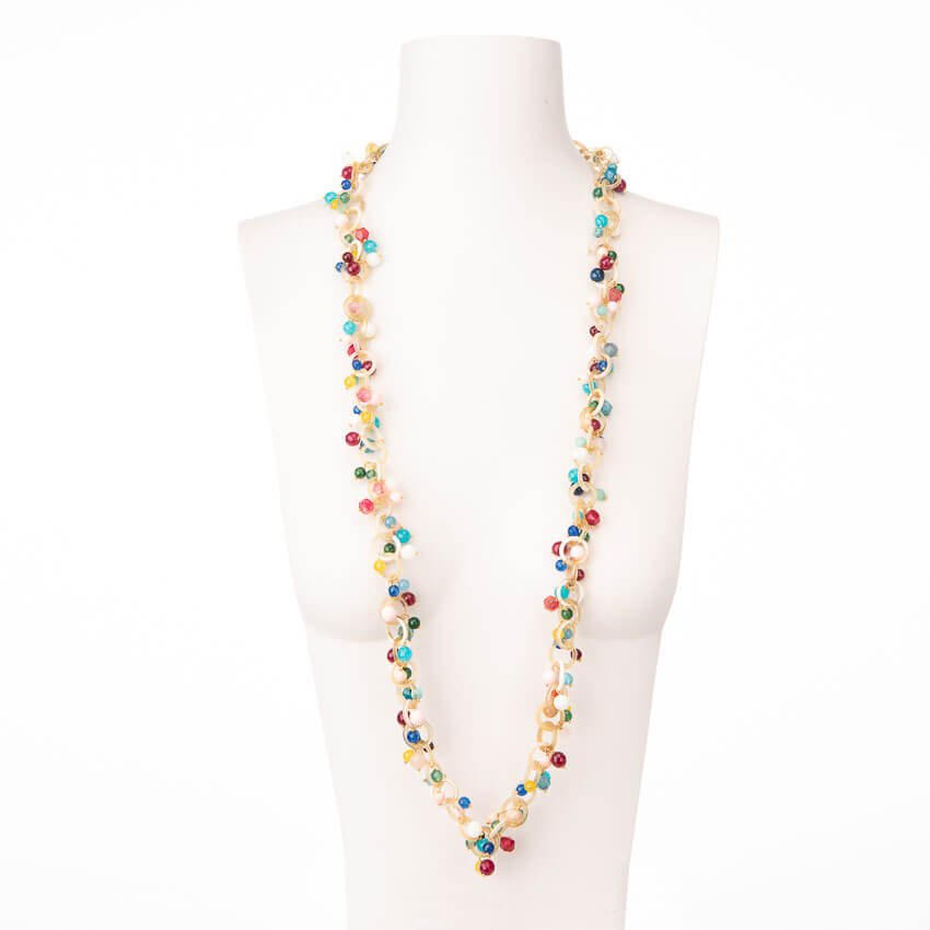 Chic Ad Hoc Collana lunga cerchi corno pietre dure multicolor