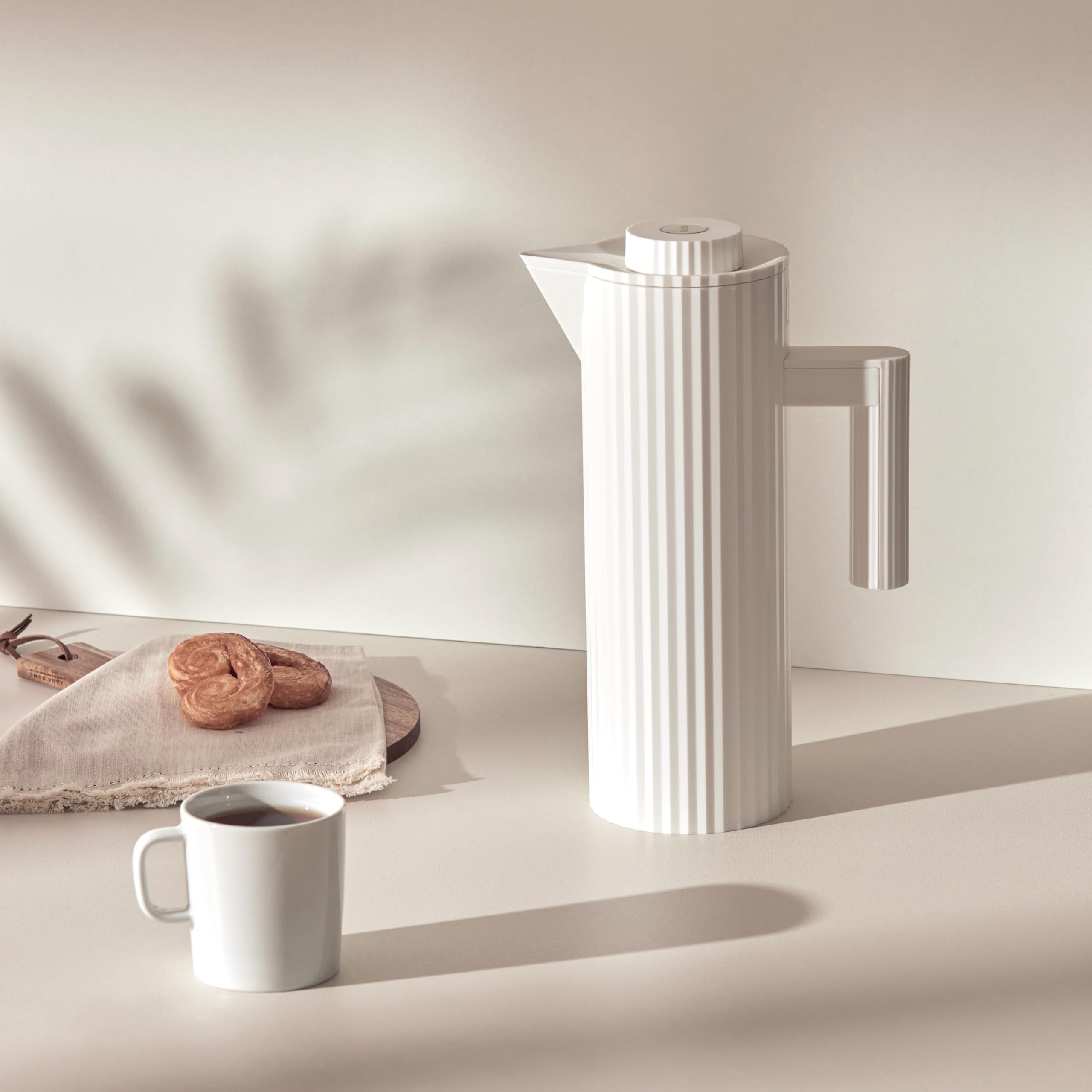 Alessi Plissé MDL12 W caraffa termoisolante 100 cl bianca