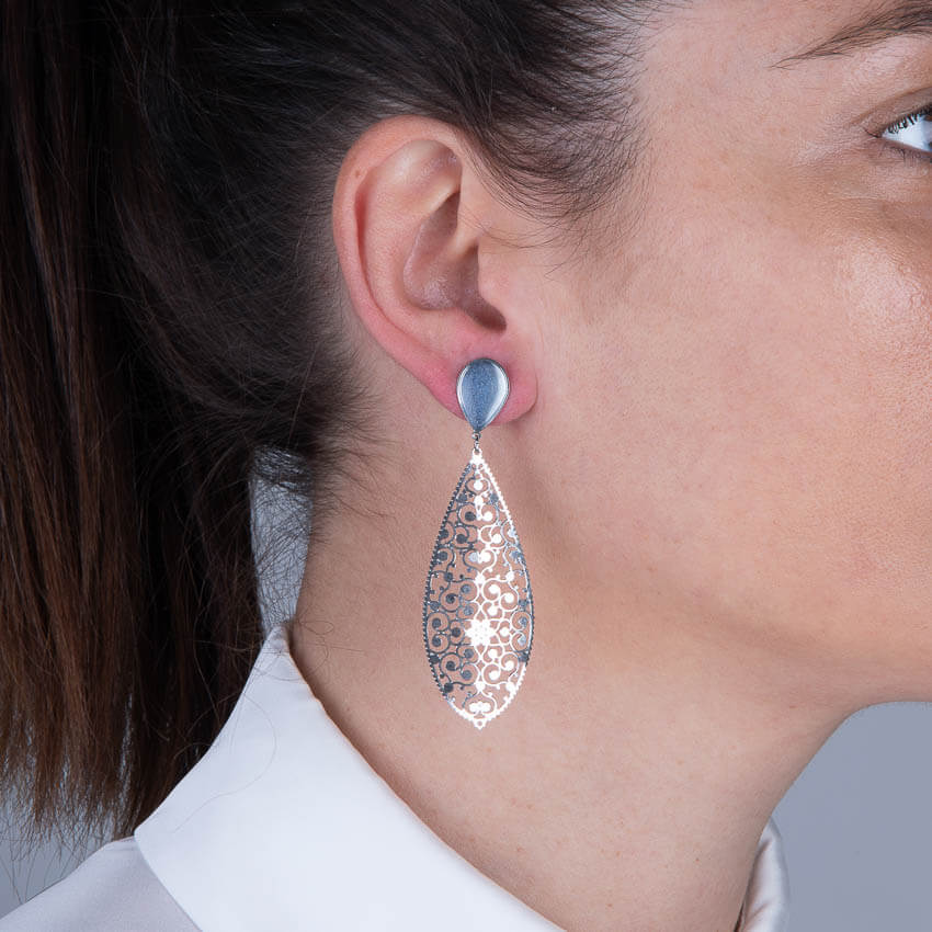 Chic Ad Hoc Orecchini perno goccia argento azzurro