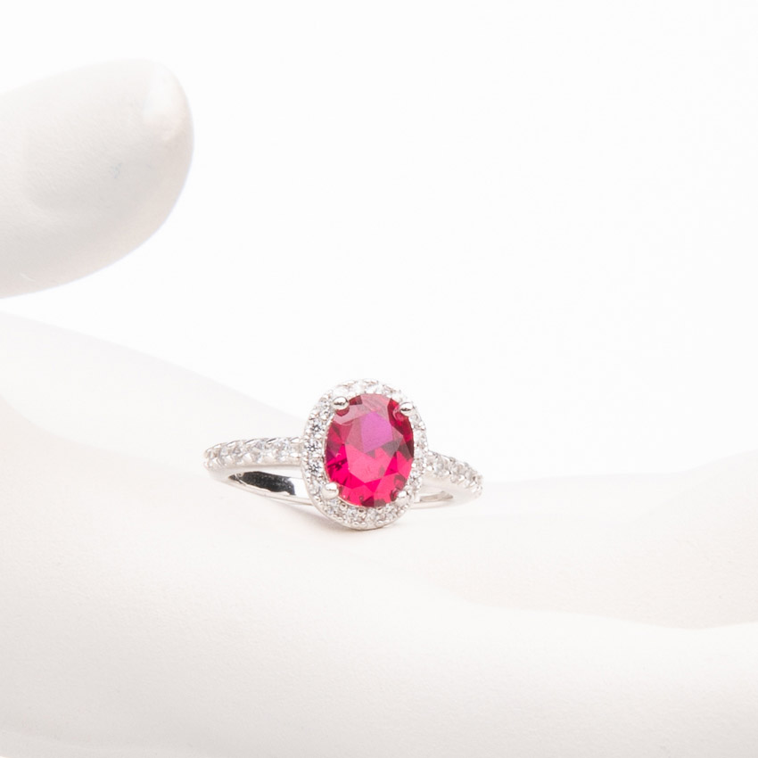 Chic Ad Hoc Anello Pietra Ovale Rosso Rubino