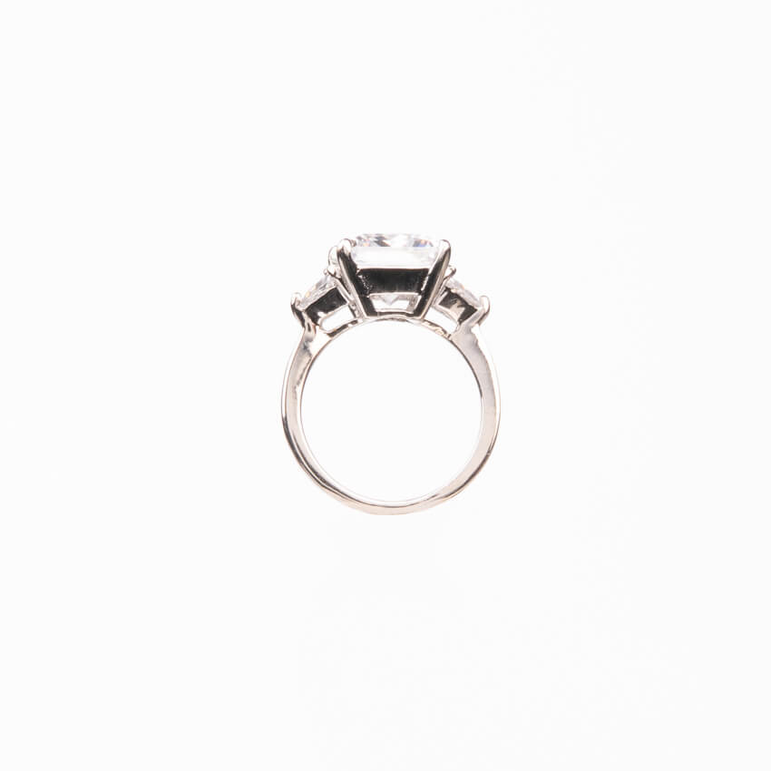 Chic Ad Hoc Anello Argento Solitario Taglio Smeraldo